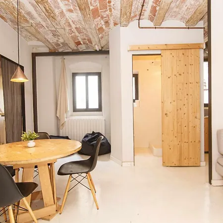 Tr Auriga En El Barri Vell, Χιρόνα