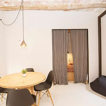 Tr Auriga En El Barri Vell, * Girona